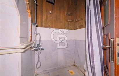 Fırsat Satılık Emirgan Sahile Yakın Bahçeli Müstakil Ev ve 53 m² Arsa