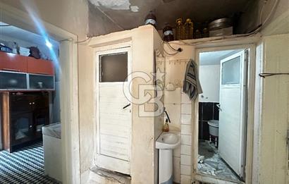 BORNOVA ZAFER MAHALLESİ’NDE KİRA GETİRİLİ 4+2 SATILIK MÜSTAKİL EV