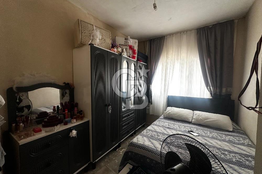 BORNOVA ZAFER MAHALLESİ’NDE KİRA GETİRİLİ 4+2 SATILIK MÜSTAKİL EV