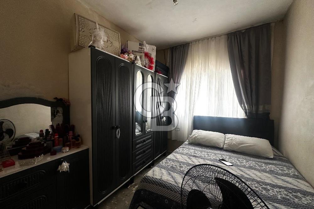 BORNOVA ZAFER MAHALLESİ’NDE KİRA GETİRİLİ 4+2 SATILIK MÜSTAKİL EV