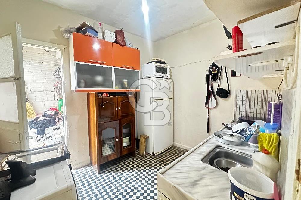 BORNOVA ZAFER MAHALLESİ’NDE KİRA GETİRİLİ 4+2 SATILIK MÜSTAKİL EV