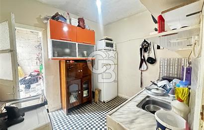 BORNOVA ZAFER MAHALLESİ’NDE KİRA GETİRİLİ 4+2 SATILIK MÜSTAKİL EV