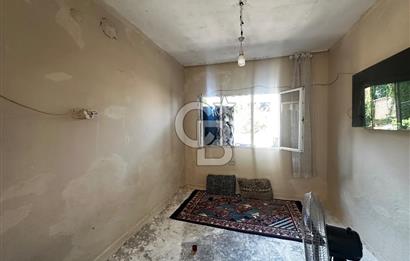 BORNOVA ZAFER MAHALLESİ’NDE KİRA GETİRİLİ 4+2 SATILIK MÜSTAKİL EV