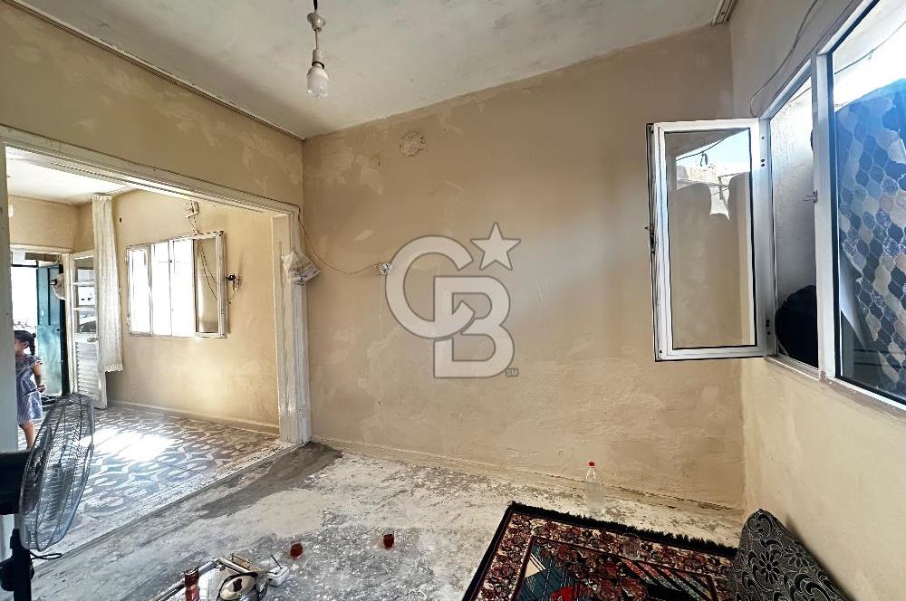 BORNOVA ZAFER MAHALLESİ’NDE KİRA GETİRİLİ 4+2 SATILIK MÜSTAKİL EV