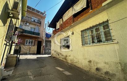 BORNOVA ZAFER MAHALLESİ’NDE KİRA GETİRİLİ 4+2 SATILIK MÜSTAKİL EV