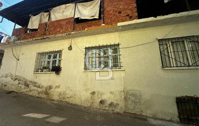 BORNOVA ZAFER MAHALLESİ’NDE KİRA GETİRİLİ 4+2 SATILIK MÜSTAKİL EV