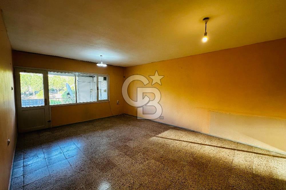 KÜÇÜKÇİĞLİ’DE ÖNÜ AÇIK, HASTANEYE YAKIN, ARA KAT SATILIK DAİRE