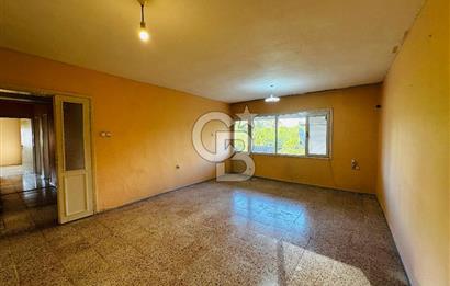 KÜÇÜKÇİĞLİ’DE ÖNÜ AÇIK, HASTANEYE YAKIN, ARA KAT SATILIK DAİRE