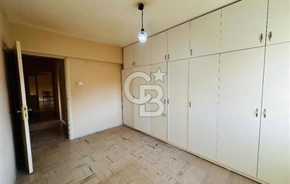 KÜÇÜKÇİĞLİ’DE ÖNÜ AÇIK, HASTANEYE YAKIN, ARA KAT SATILIK DAİRE