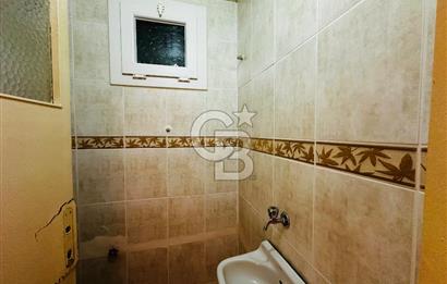 KÜÇÜKÇİĞLİ’DE ÖNÜ AÇIK, HASTANEYE YAKIN, ARA KAT SATILIK DAİRE