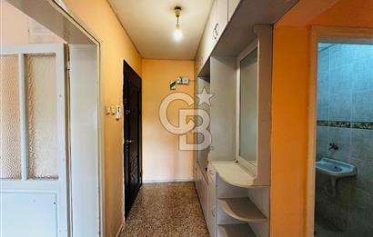 KÜÇÜKÇİĞLİ’DE ÖNÜ AÇIK, HASTANEYE YAKIN, ARA KAT SATILIK DAİRE