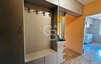 KÜÇÜKÇİĞLİ’DE ÖNÜ AÇIK, HASTANEYE YAKIN, ARA KAT SATILIK DAİRE