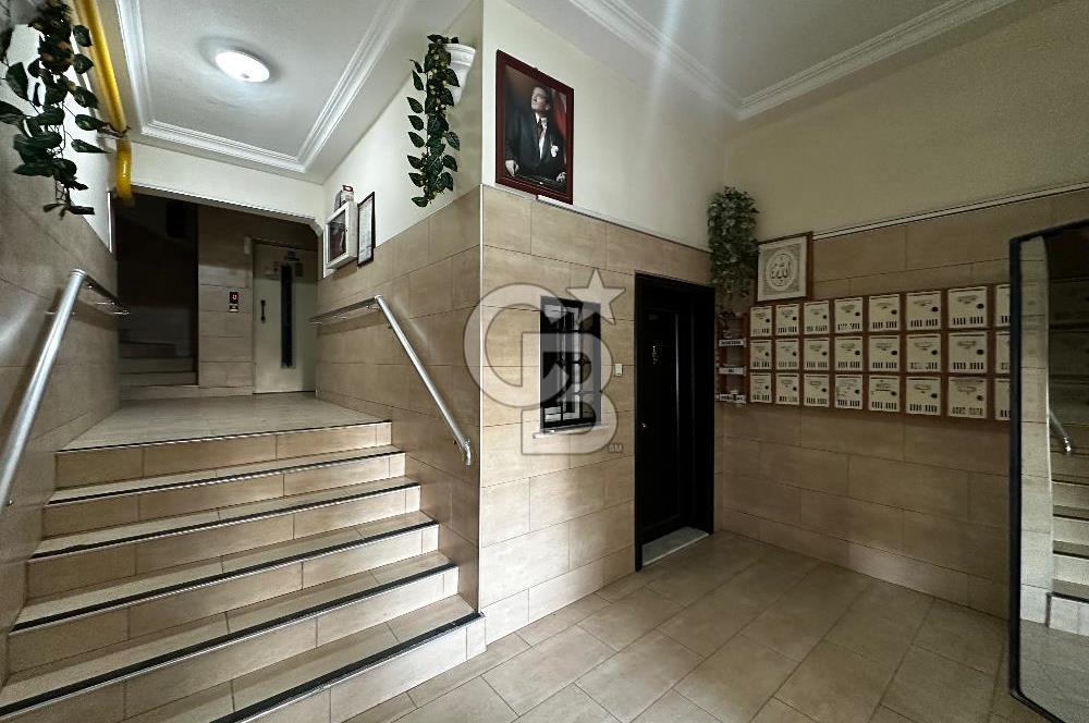 KÜÇÜKÇİĞLİ’DE ÖNÜ AÇIK, HASTANEYE YAKIN, ARA KAT SATILIK DAİRE