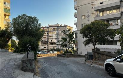 KÜÇÜKÇİĞLİ’DE ÖNÜ AÇIK, HASTANEYE YAKIN, ARA KAT SATILIK DAİRE