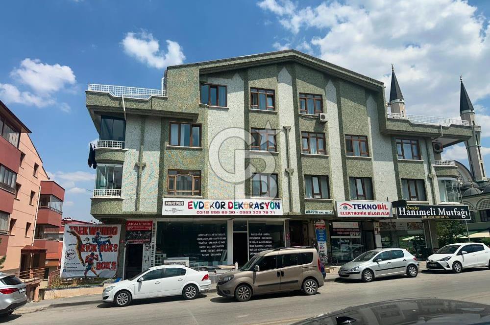 ÖVEÇLER KABİL CAD. ÜZERİNDE KÖŞE BAŞI 165M2 DÜZ ZEMİN DÜKKAN
