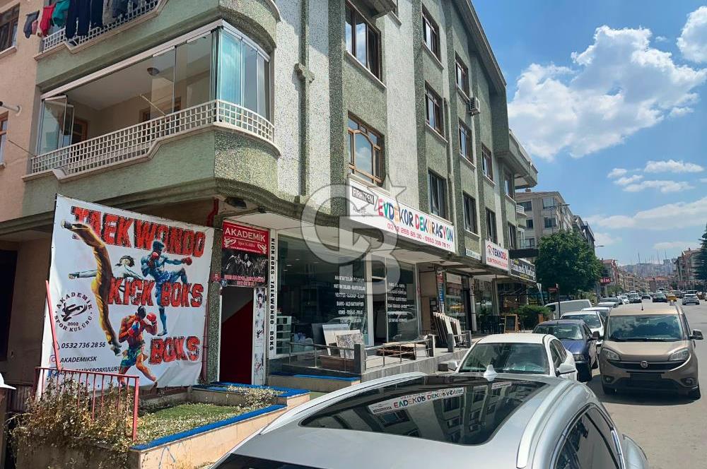 ÖVEÇLER KABİL CAD. ÜZERİNDE KÖŞE BAŞI 165M2 DÜZ ZEMİN DÜKKAN