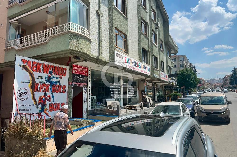 ÖVEÇLER KABİL CAD. ÜZERİNDE KÖŞE BAŞI 165M2 DÜZ ZEMİN DÜKKAN