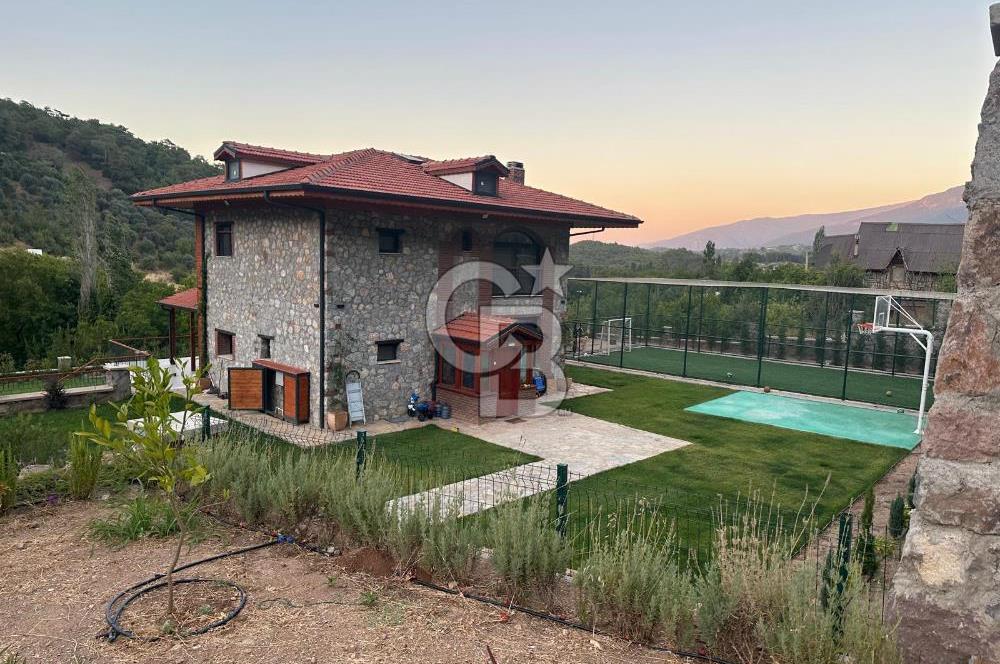 İzmir Kemalpaşa Nazarköy 7500 m2 Doğanın İçinde Lüks Yaşam Villa