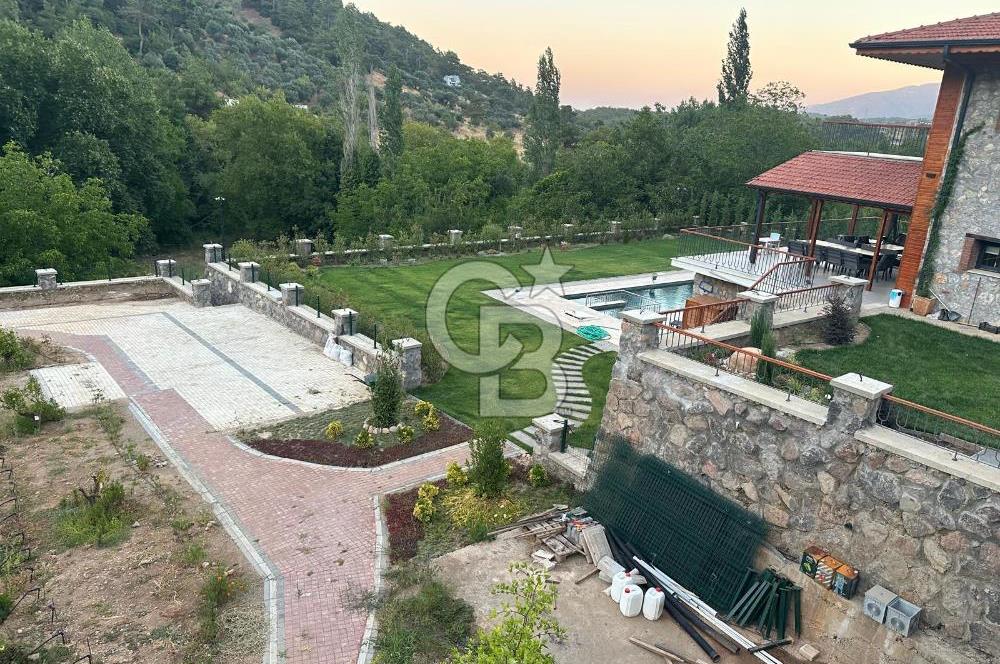 İzmir Kemalpaşa Nazarköy 7500 m2 Doğanın İçinde Lüks Yaşam Villa
