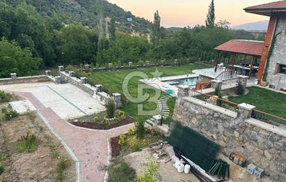 İzmir Kemalpaşa Nazarköy 7500 m2 Doğanın İçinde Lüks Yaşam Villa