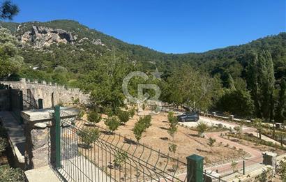 İzmir Kemalpaşa Nazarköy 7500 m2 Doğanın İçinde Lüks Yaşam Villa