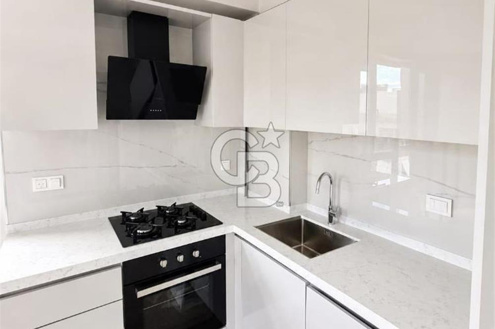 Siltaş Premium'da Önü Açık 8. Kat Açık Mutfaklı Modern 2+1 Daire