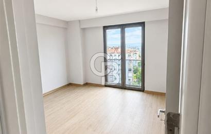 Siltaş Premium'da Önü Açık 8. Kat Açık Mutfaklı Modern 2+1 Daire