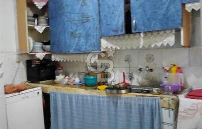 BORNOVA ZAFER MAHALLESİ’NDE KİRA GETİRİLİ 4+2 SATILIK MÜSTAKİL EV