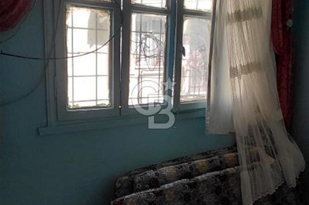 BORNOVA ZAFER MAHALLESİ’NDE KİRA GETİRİLİ 4+2 SATILIK MÜSTAKİL EV
