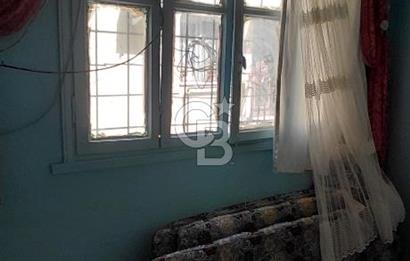 BORNOVA ZAFER MAHALLESİ’NDE KİRA GETİRİLİ 4+2 SATILIK MÜSTAKİL EV