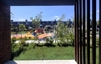 SUN CİTY DÖŞEMEALTI 1+1 HAVUZ VE PARK CEPHELİ BAHÇE KULLANIMLI