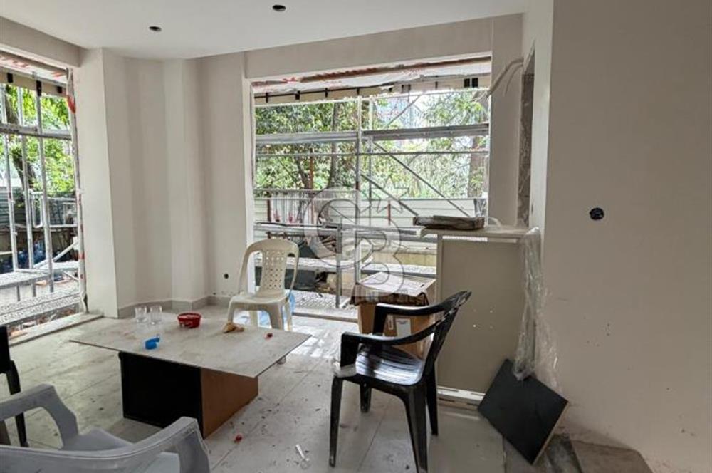 BAĞDAT CADDESİ'NDE RESTORAN & CAFE’YE UYGUN, KATTA TEK, ÖN KULLANIMLI DÜKKAN