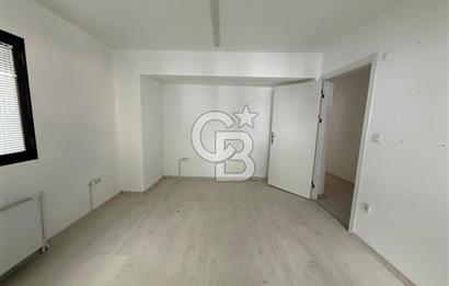 KARŞIYAKA BOSTANLI SAHİLDE GENİŞ KİRALIK DÜKKÂN