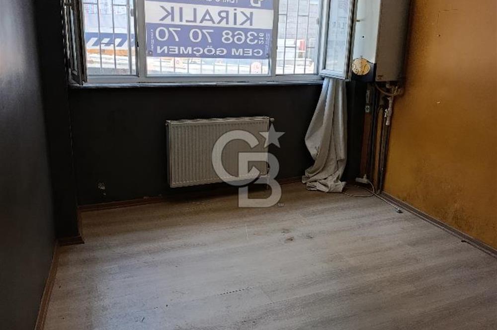 AŞÇIBAŞI MEKTEBİ SOKAK’TA KİRALIK 2+1 DAİRE – ZEYNEP KAMİL