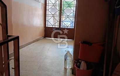 AŞÇIBAŞI MEKTEBİ SOKAK’TA KİRALIK 2+1 DAİRE – ZEYNEP KAMİL