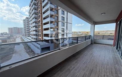 CB ERVA'DAN PARLEMENTERLER GOLF LIFE SİTESİNDE 3+1 SIFIR DAİRE