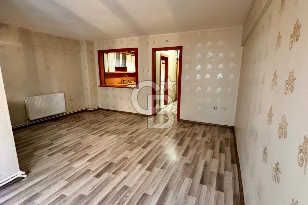 KARŞIYAKA ÇARŞIYA YÜRÜME MESAFESİNDE 3+1 KİRALIK DAİRE 