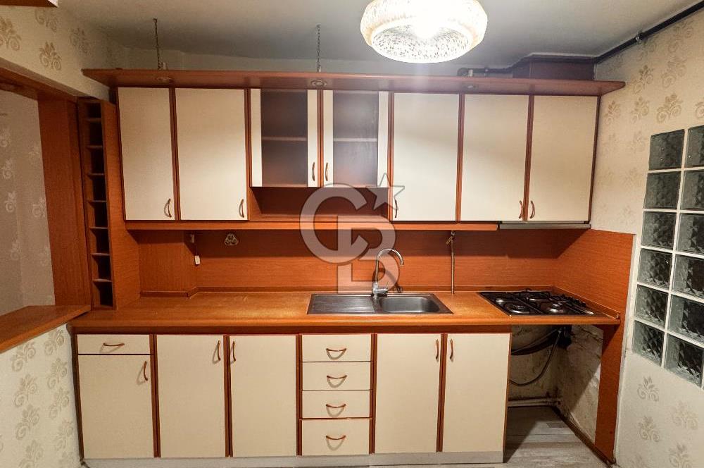 KARŞIYAKA ÇARŞIYA YÜRÜME MESAFESİNDE 3+1 KİRALIK DAİRE 