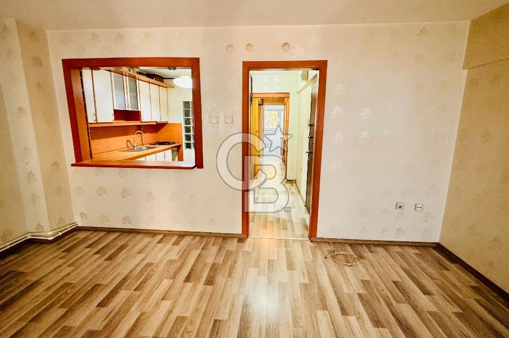 KARŞIYAKA ÇARŞIYA YÜRÜME MESAFESİNDE 3+1 KİRALIK DAİRE 