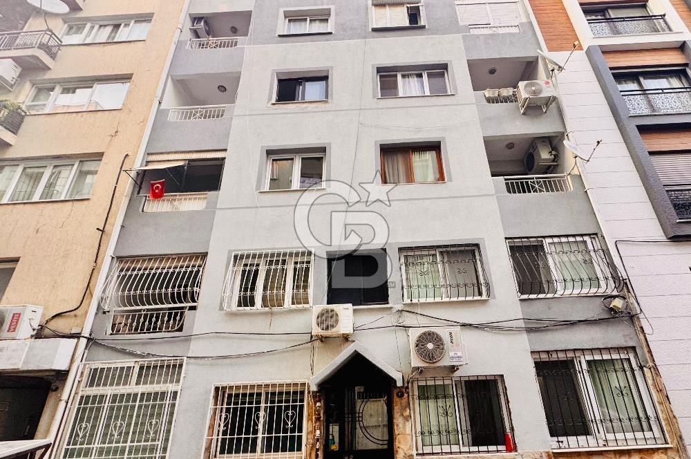 KARŞIYAKA ÇARŞIYA YÜRÜME MESAFESİNDE 3+1 KİRALIK DAİRE 