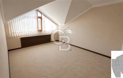 İdealtepe'de Şömineli Kış Bahçeli Çatı Dubleksi 265 m² Net