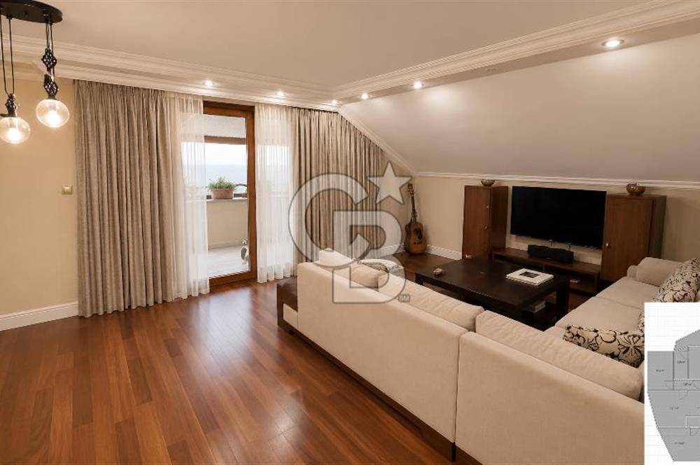İdealtepe'de Şömineli Kış Bahçeli Çatı Dubleksi 265 m² Net