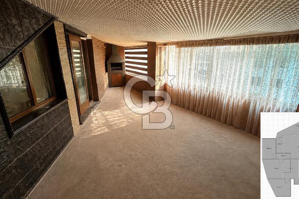 İdealtepe'de Şömineli Kış Bahçeli Çatı Dubleksi 265 m² Net