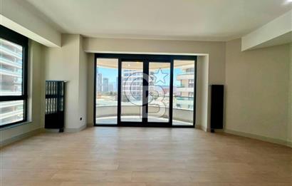 Evora İzmir'de 3+1 Ebeveyn Banyolu Kapalı Mutfak Kiralık Daire