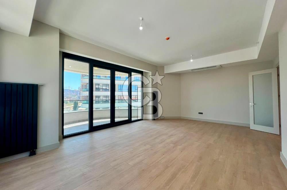 Evora İzmir'de 3+1 Ebeveyn Banyolu Kapalı Mutfak Kiralık Daire