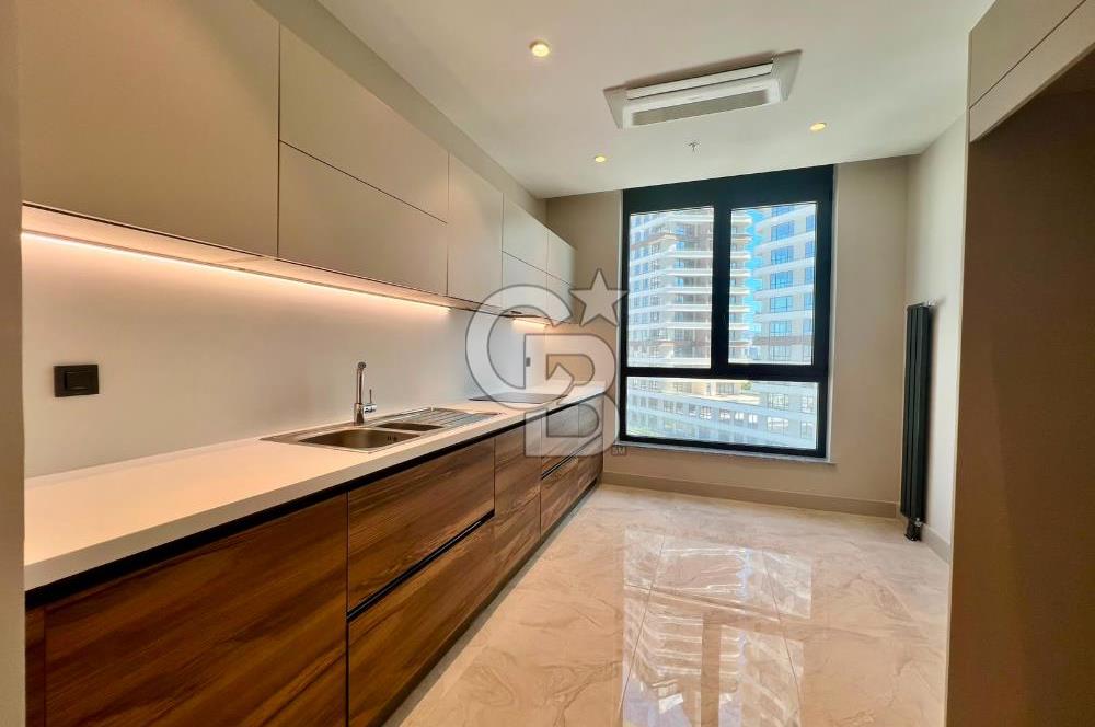 Evora İzmir'de 3+1 Ebeveyn Banyolu Kapalı Mutfak Kiralık Daire
