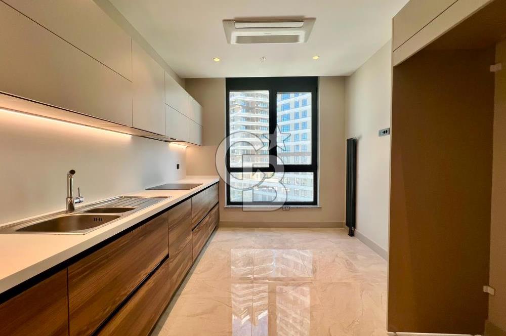 Evora İzmir'de 3+1 Ebeveyn Banyolu Kapalı Mutfak Kiralık Daire