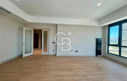 Evora İzmir'de 3+1 Ebeveyn Banyolu Kapalı Mutfak Kiralık Daire