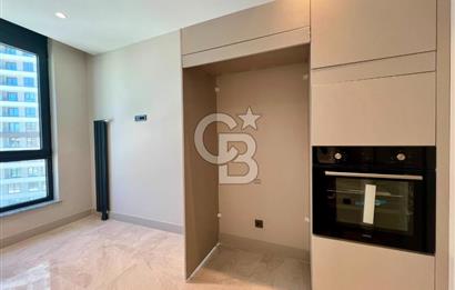 Evora İzmir'de 3+1 Ebeveyn Banyolu Kapalı Mutfak Kiralık Daire
