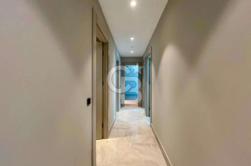 Evora İzmir'de 3+1 Ebeveyn Banyolu Kapalı Mutfak Kiralık Daire